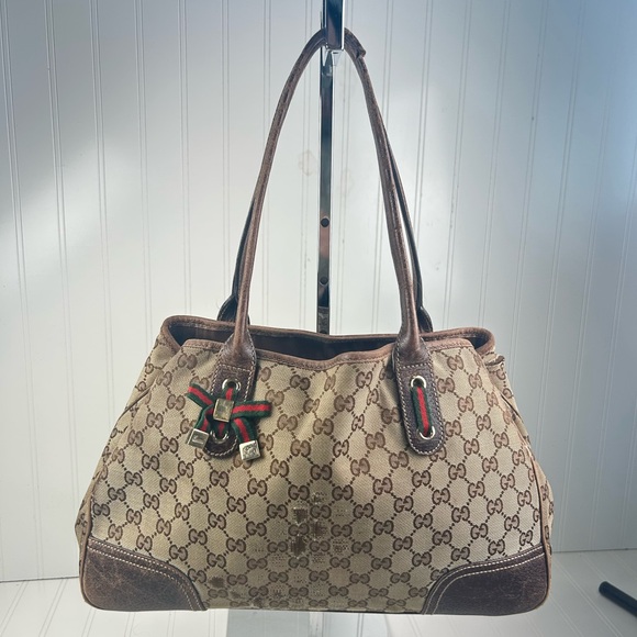 Gucci Beige and Brown Shoulder Bag - Picture 2 of 16